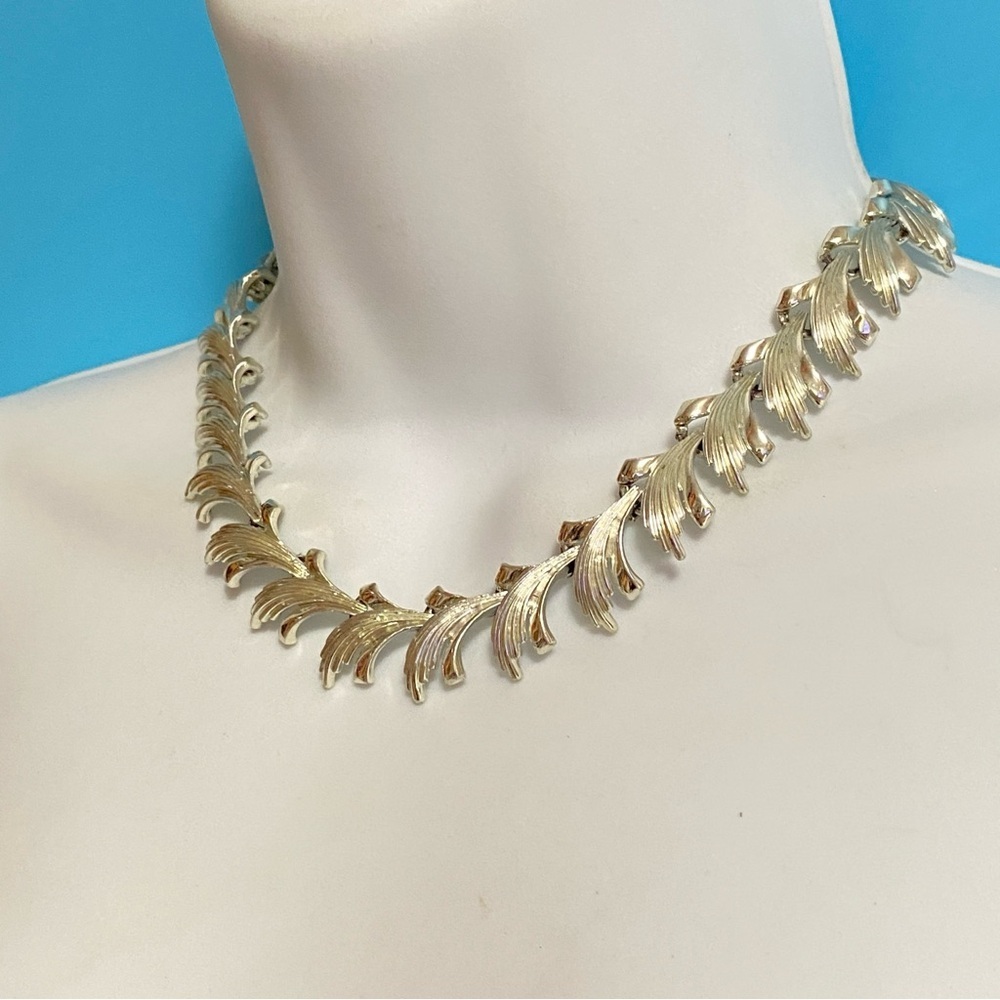 Vintage CORO Silver Tone Choker Style Necklace